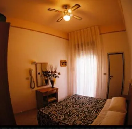 ホテル Trio D'oro リミニ